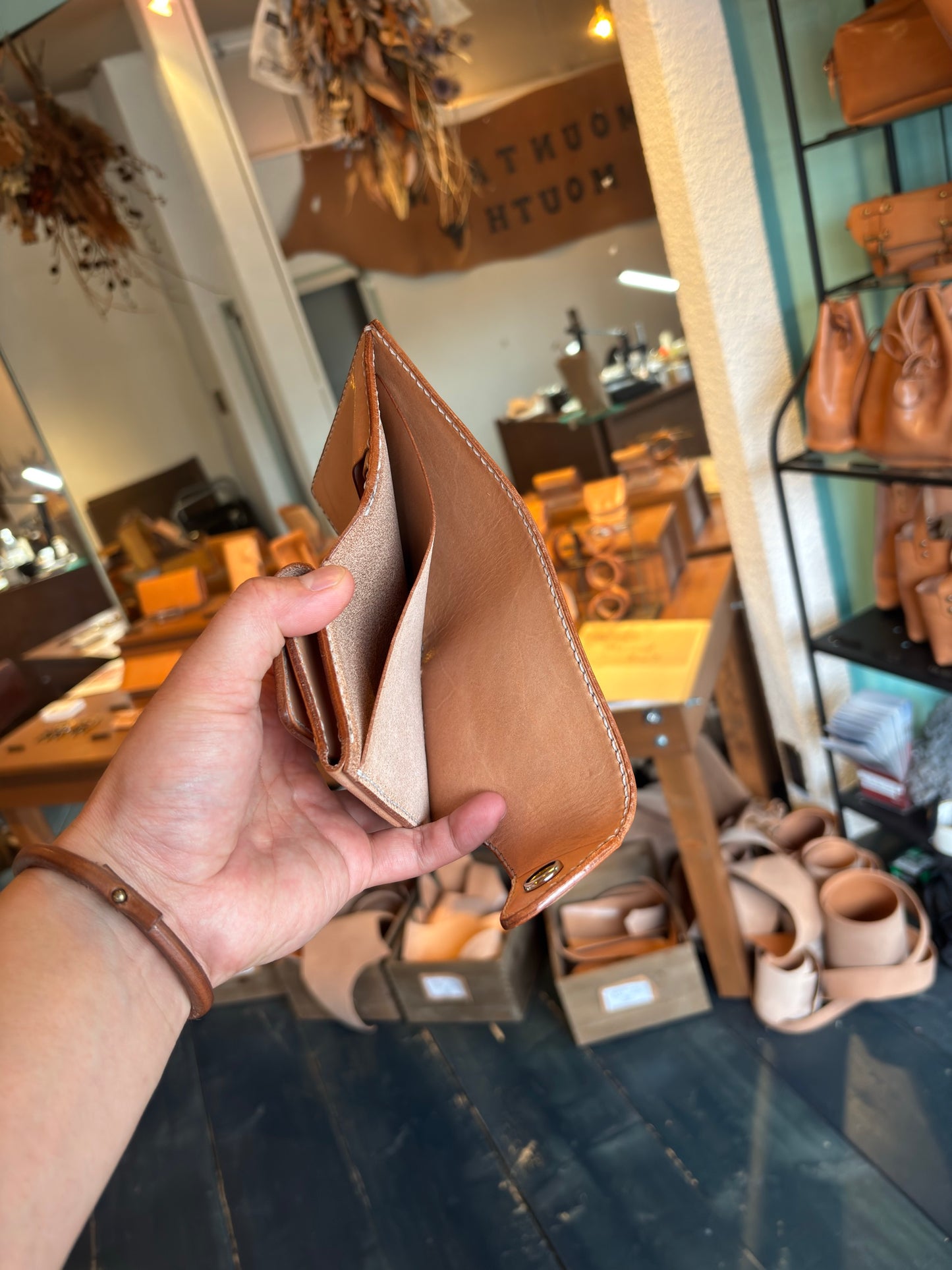 ハーフウォレットL