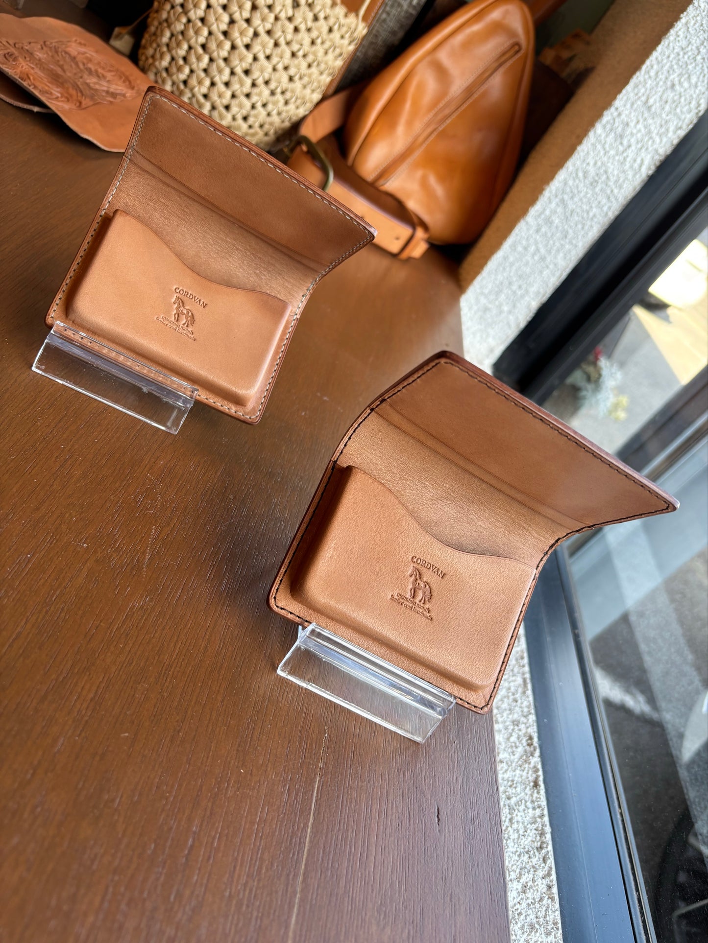 CORDVAN Camel カードケース