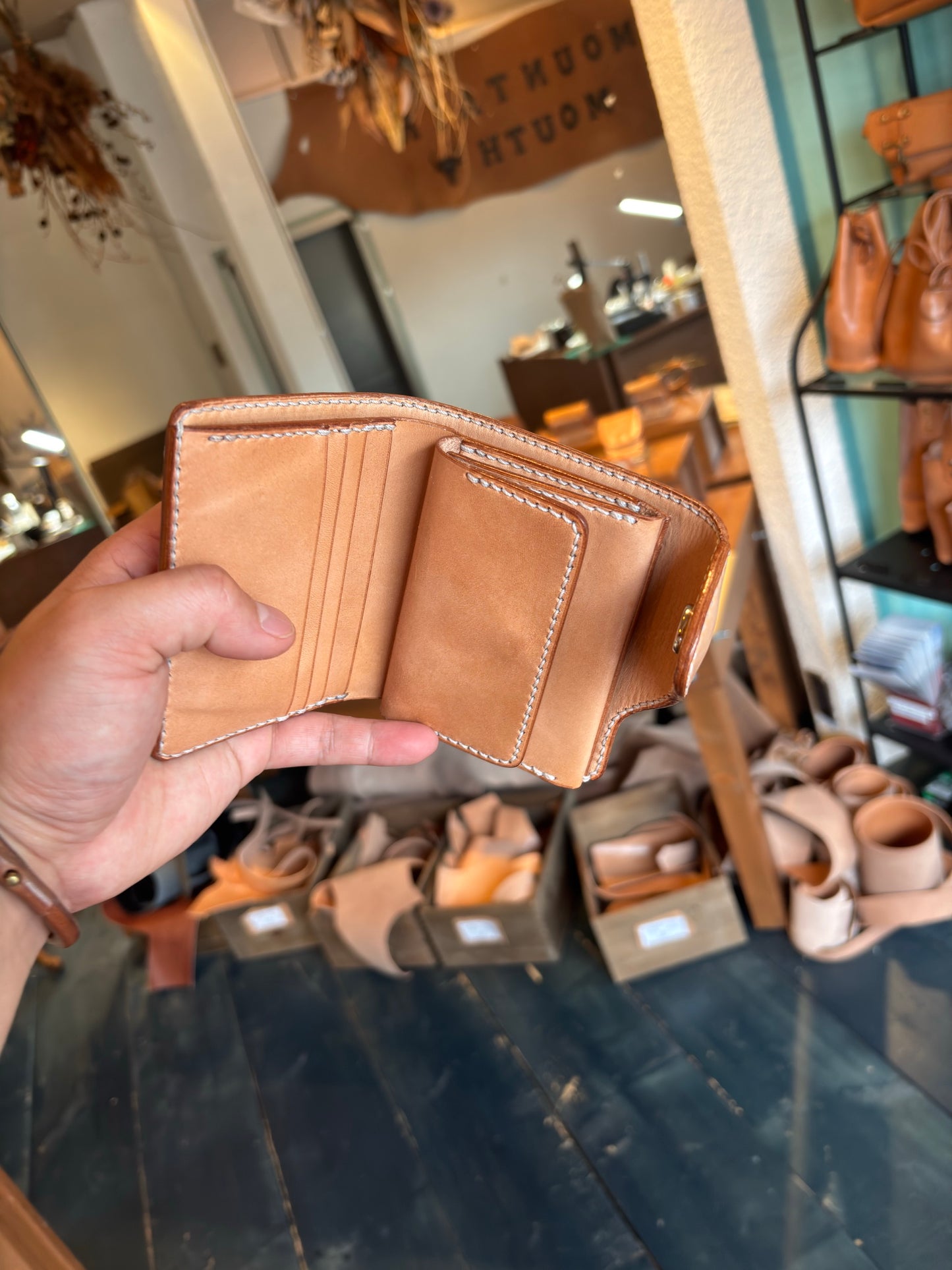 ハーフウォレットL