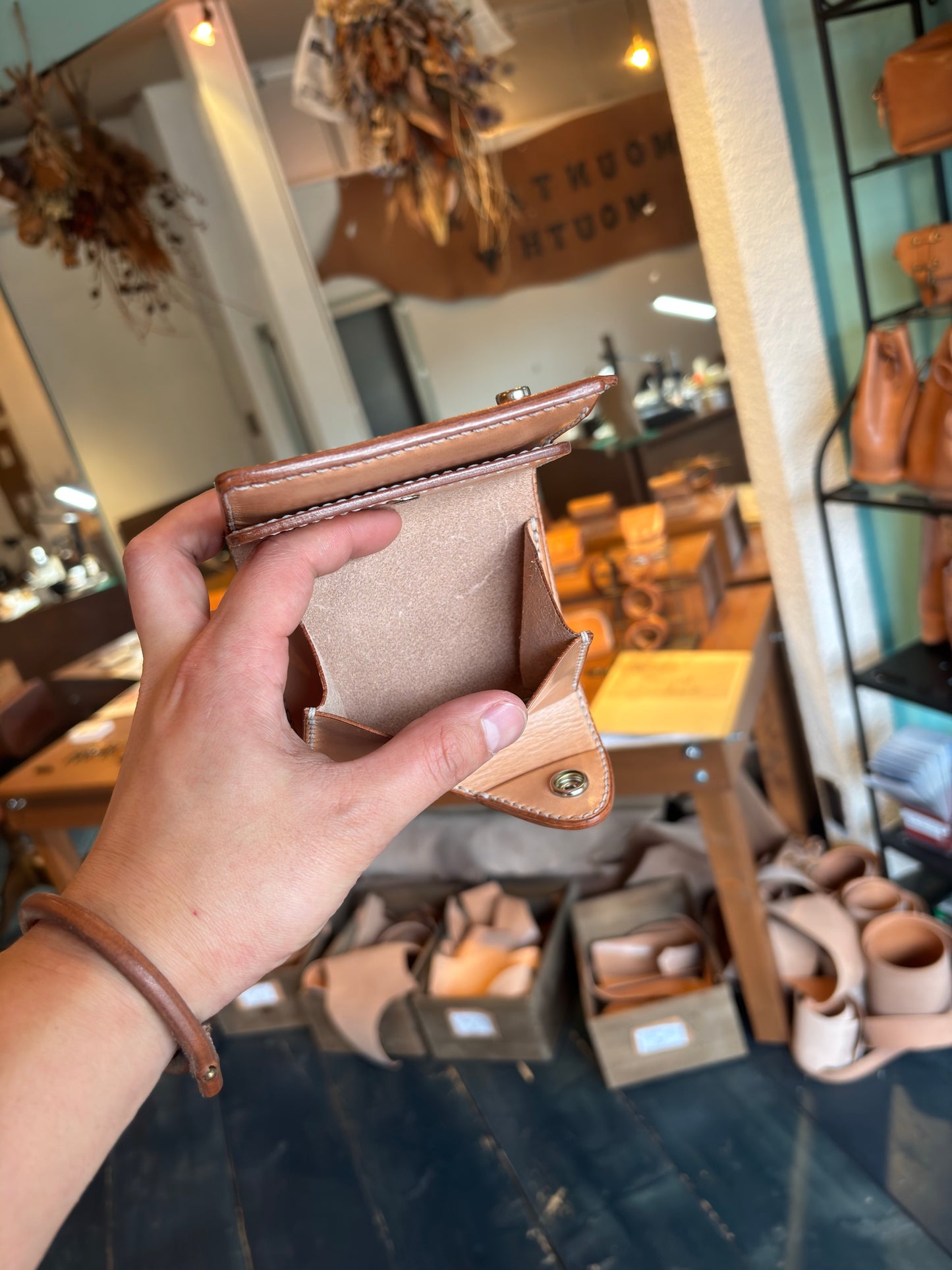 ハーフウォレットL