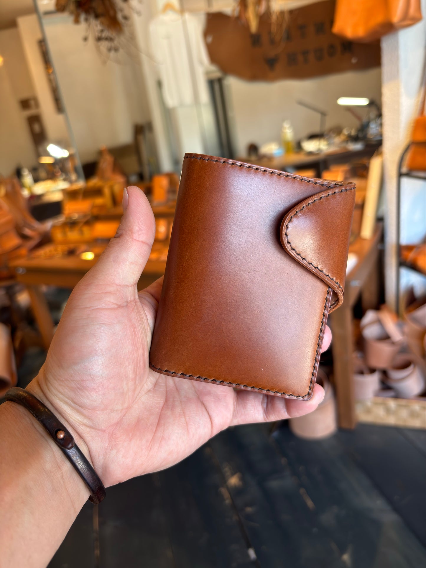 OIL CORDVAN brown×HORSE BUTT natural