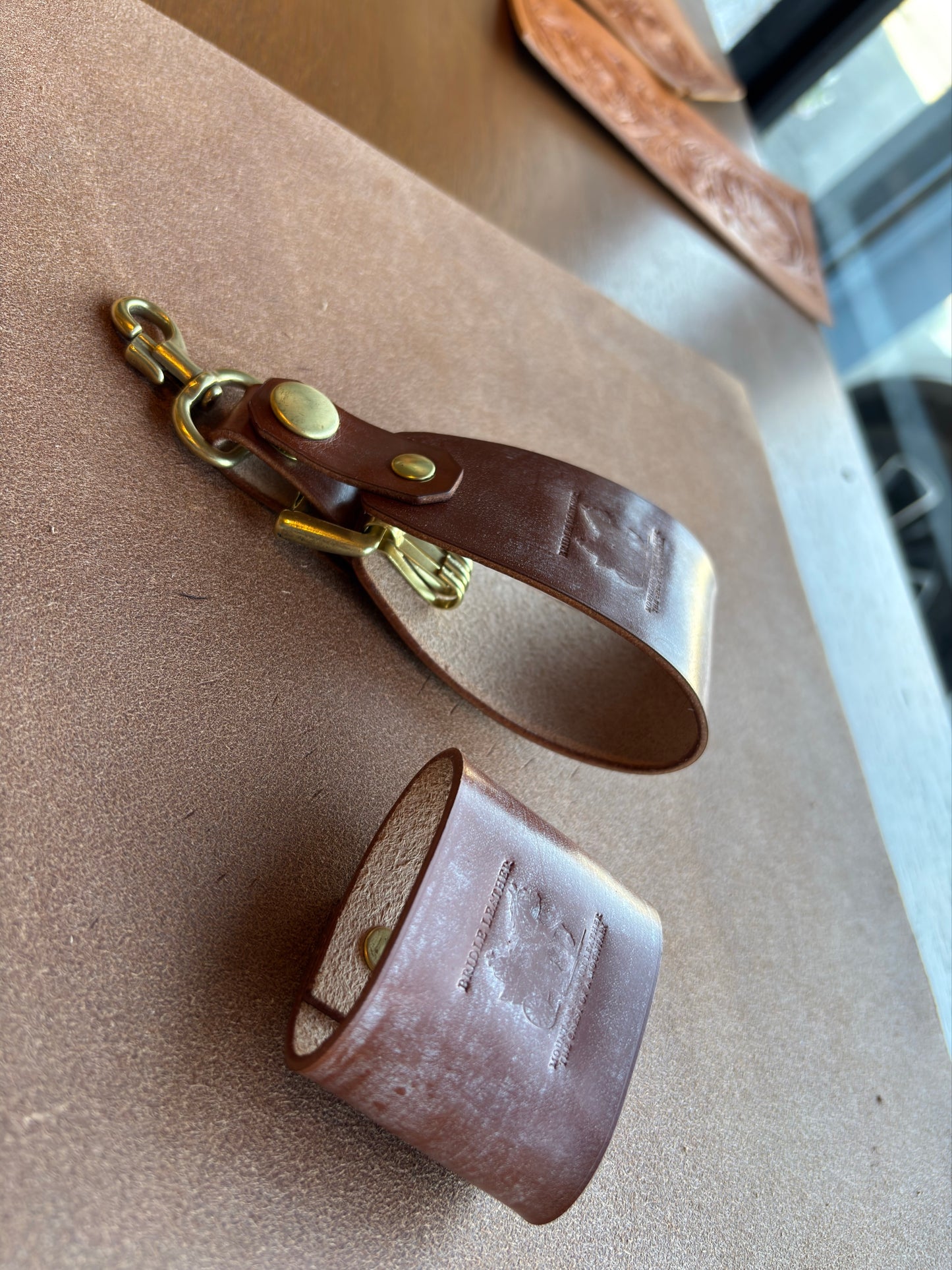 BRIDLE Hazel Brown キーケースV