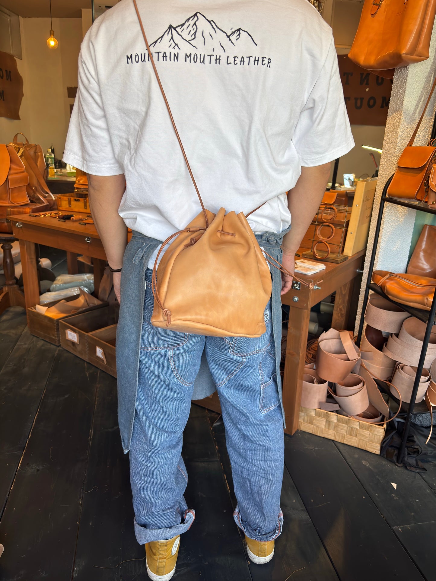 HORSE BUTT natural 巾着wide