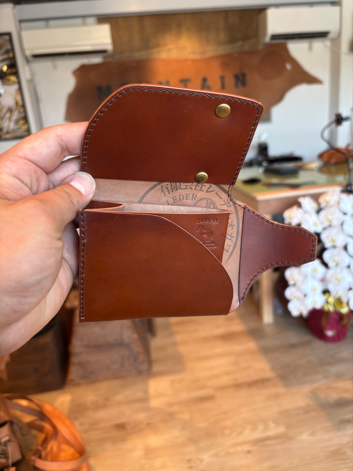 【限定】OIL CORDVAN brownスマートL