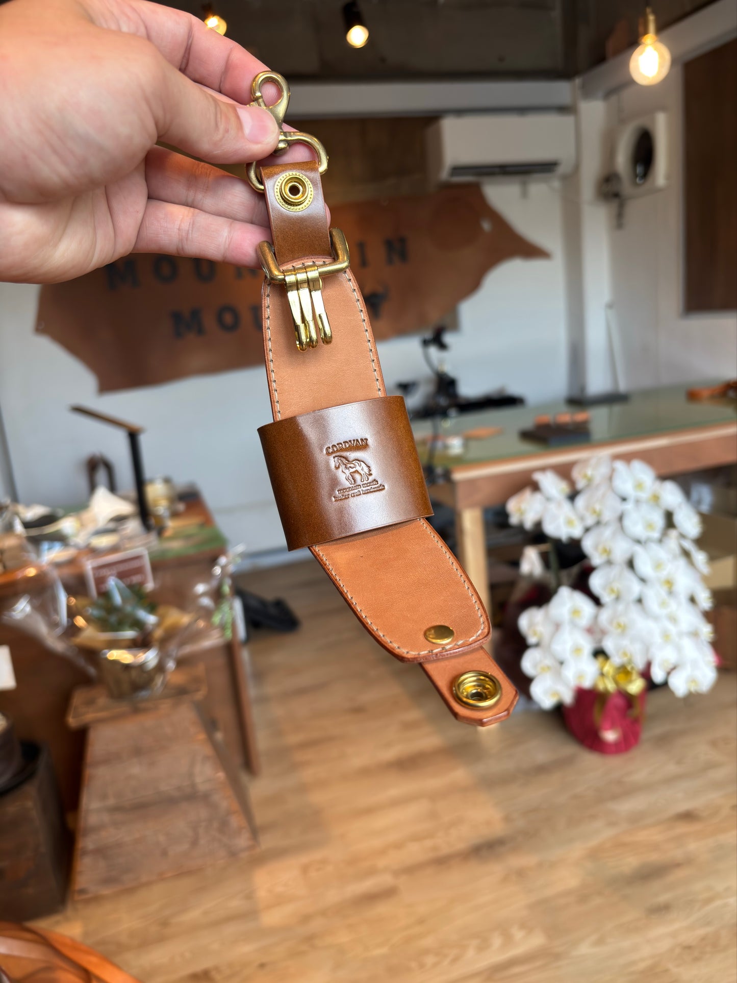 CORDVAN brown キーケースV
