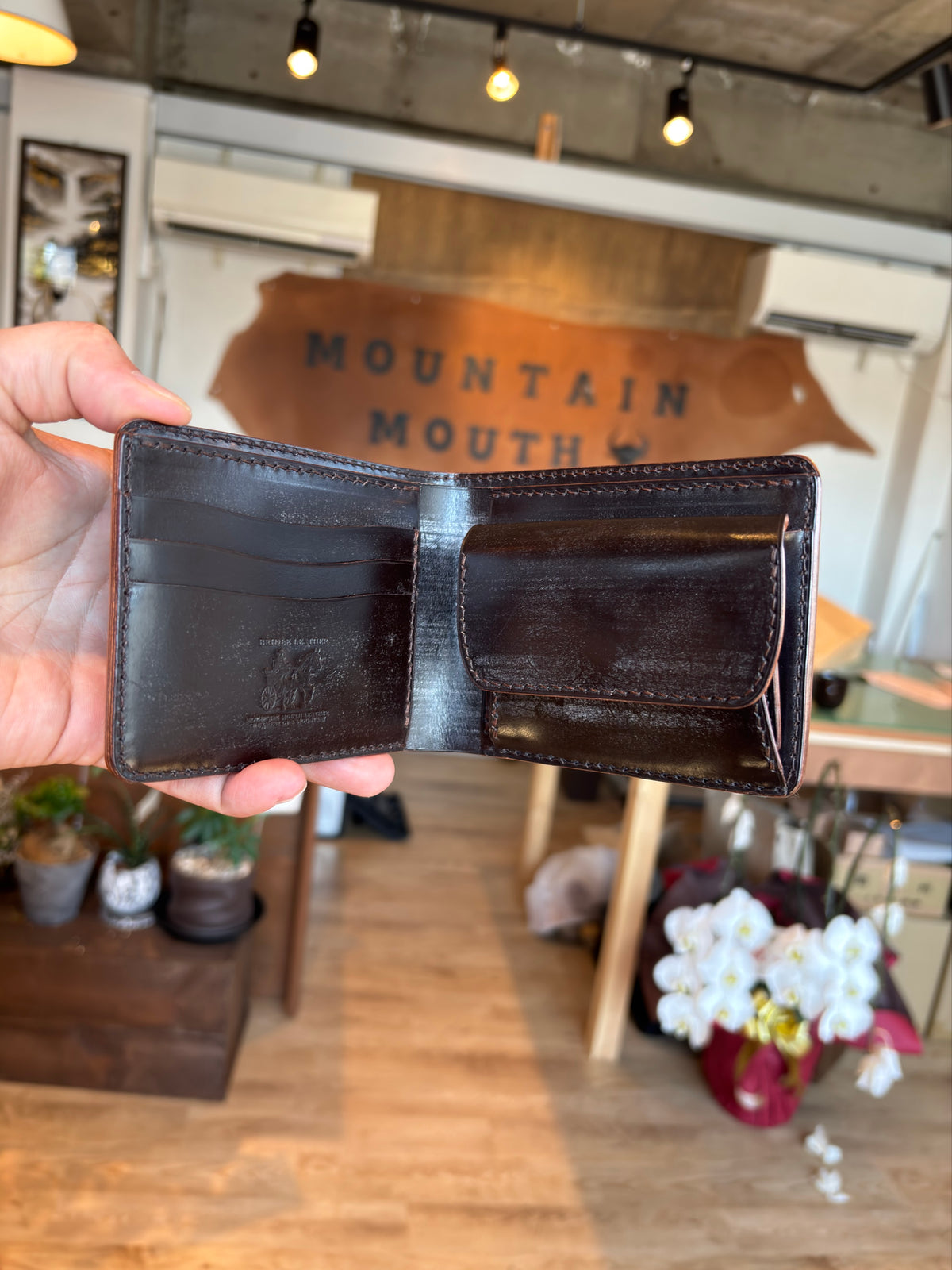FULL BRIDLE CHOCOハーフウォレットmountain