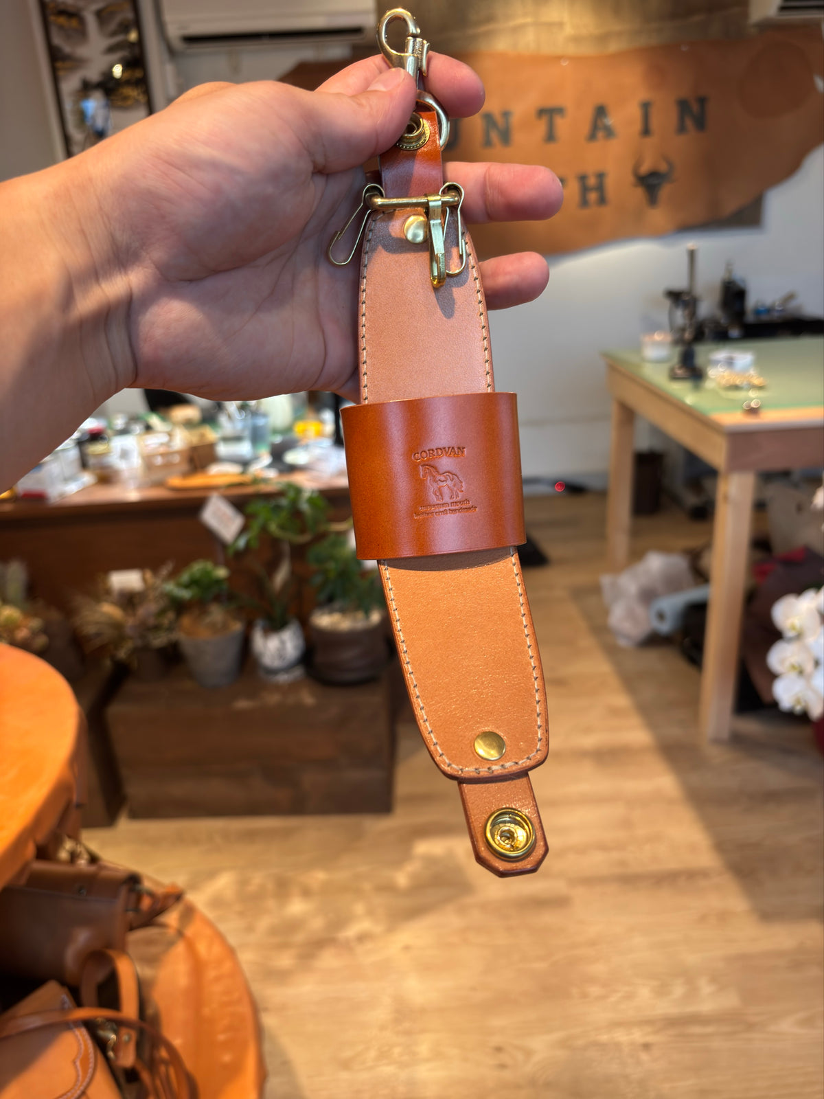 CORDVAN camel キーケースV