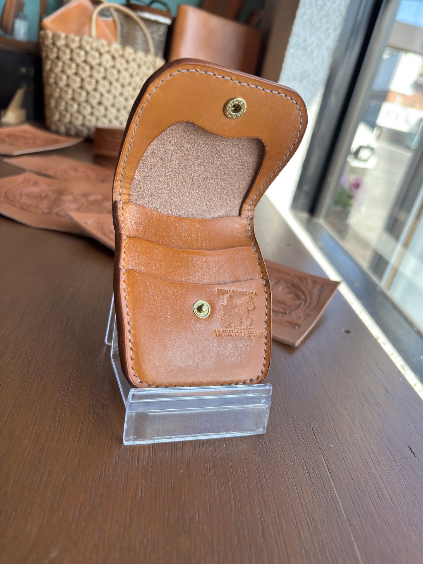 BRIDLE London tan ミニM