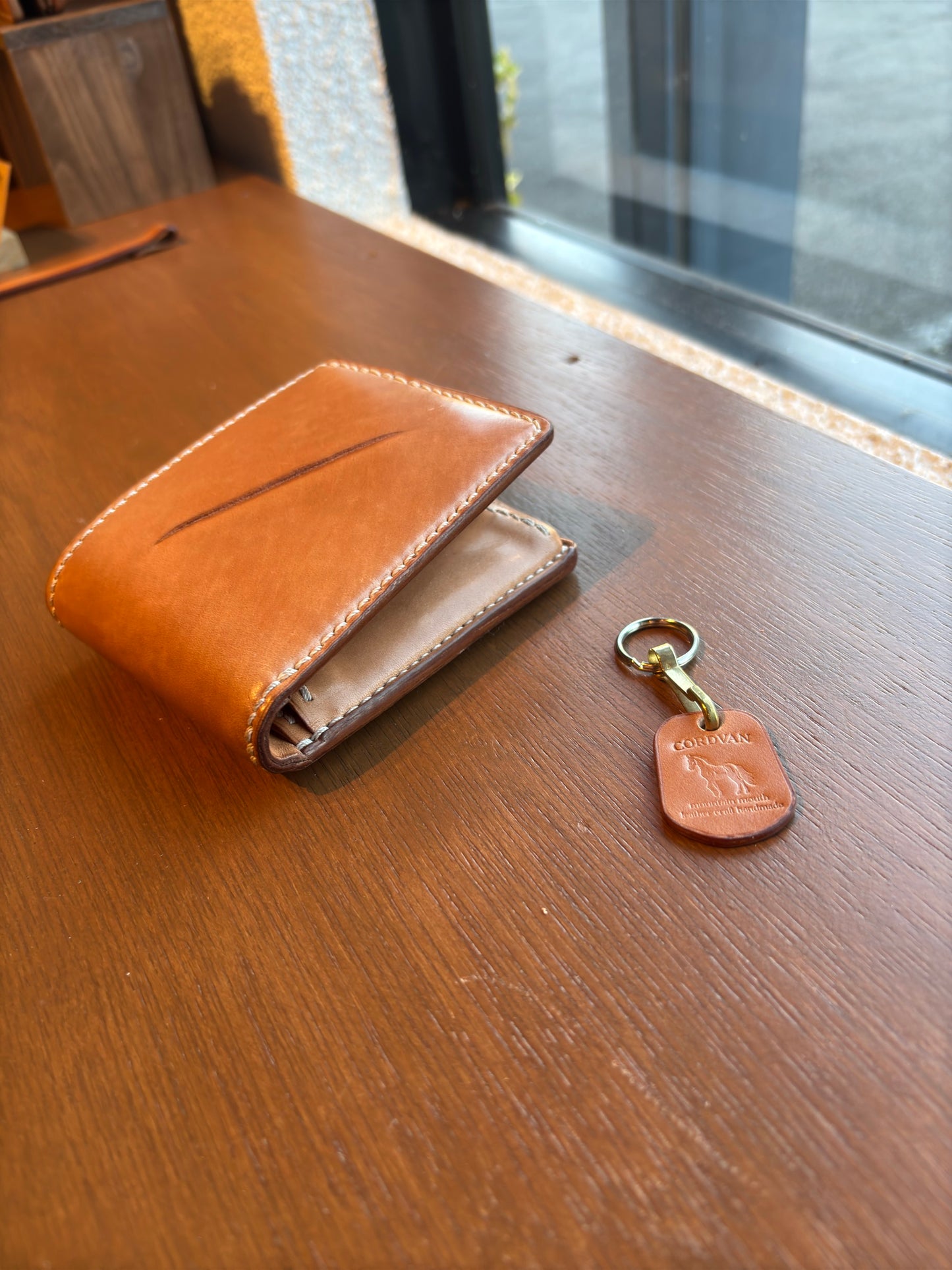 【一点物】コードバンnaturalハーフウォレット【wild】