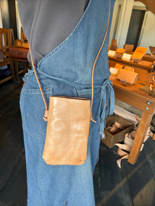 ショルダーポーチ